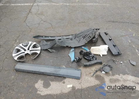 2017 Toyota Rav4 Le из США, поврежденный, VIN JTMZFREVXHJ713363